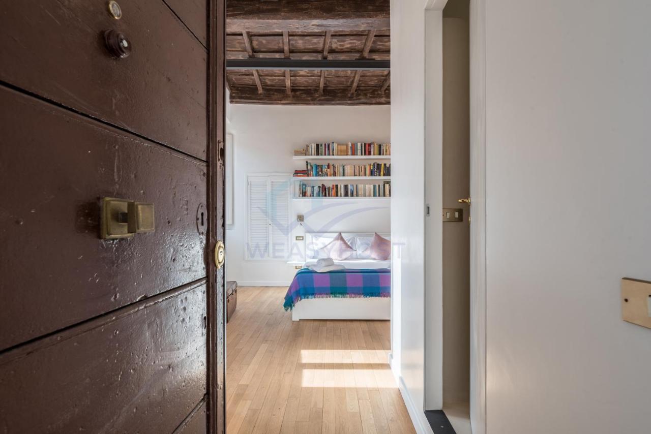 Cozy, Sunny In The Heart Of Trastevere Appartement Rome